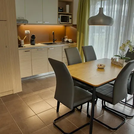 Apartma Pikabooth *